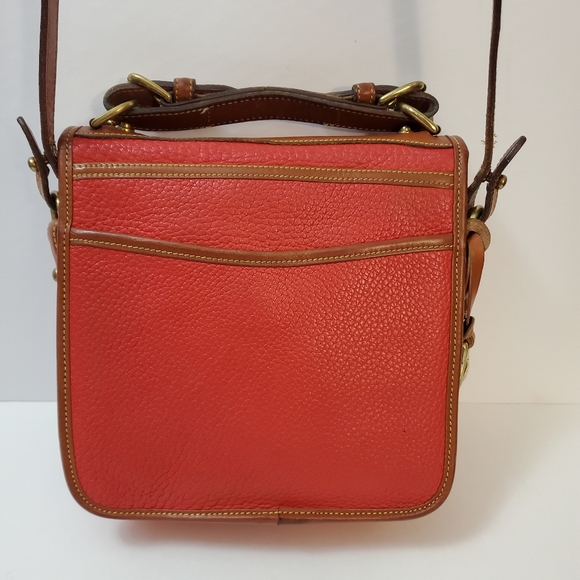 Dooney & Bourke - Vintage square carrier top handle crossbody purse in Rare red - Picture 7 of 11